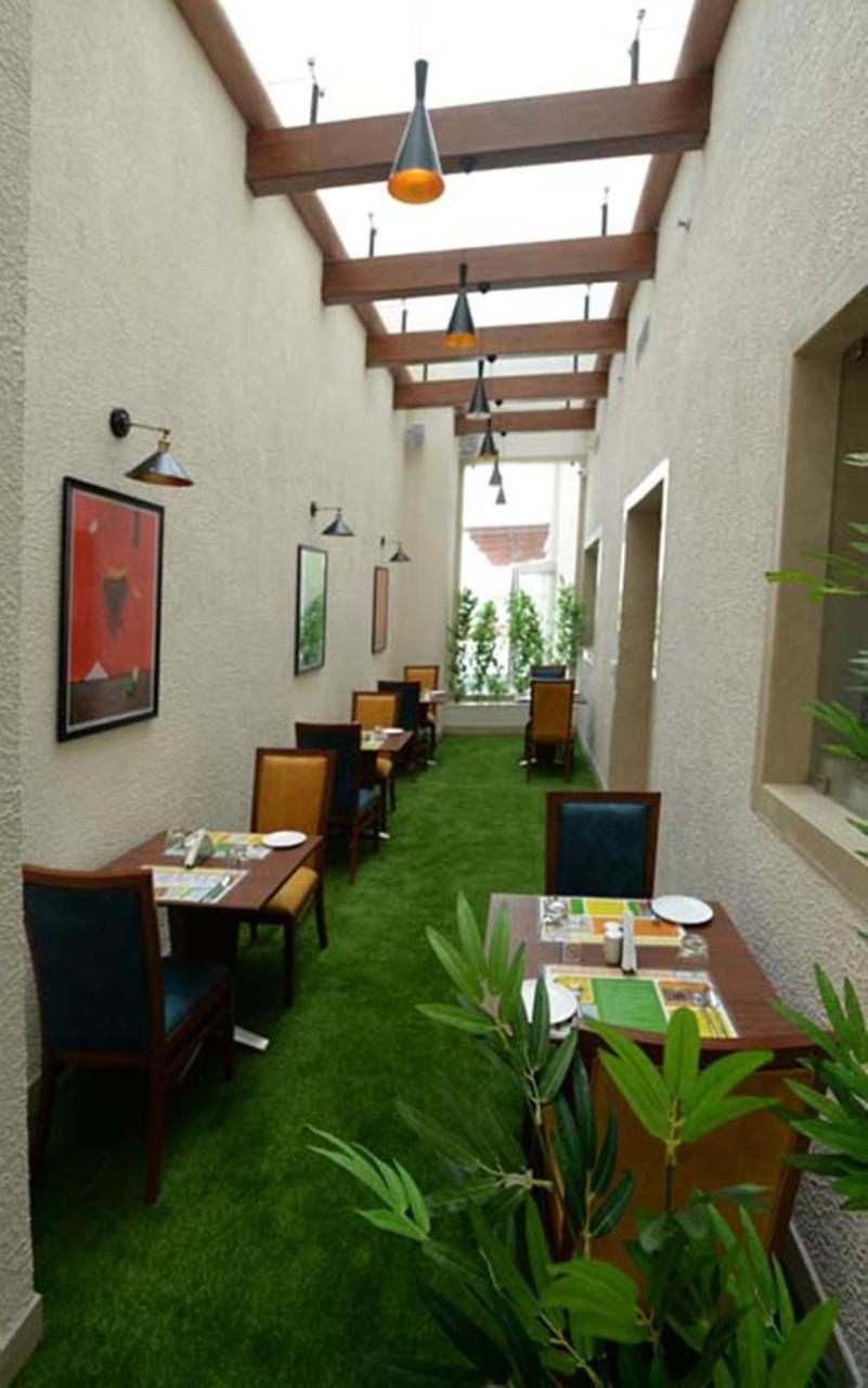 Lemon Tree Hotel Coimbatore Exterior photo