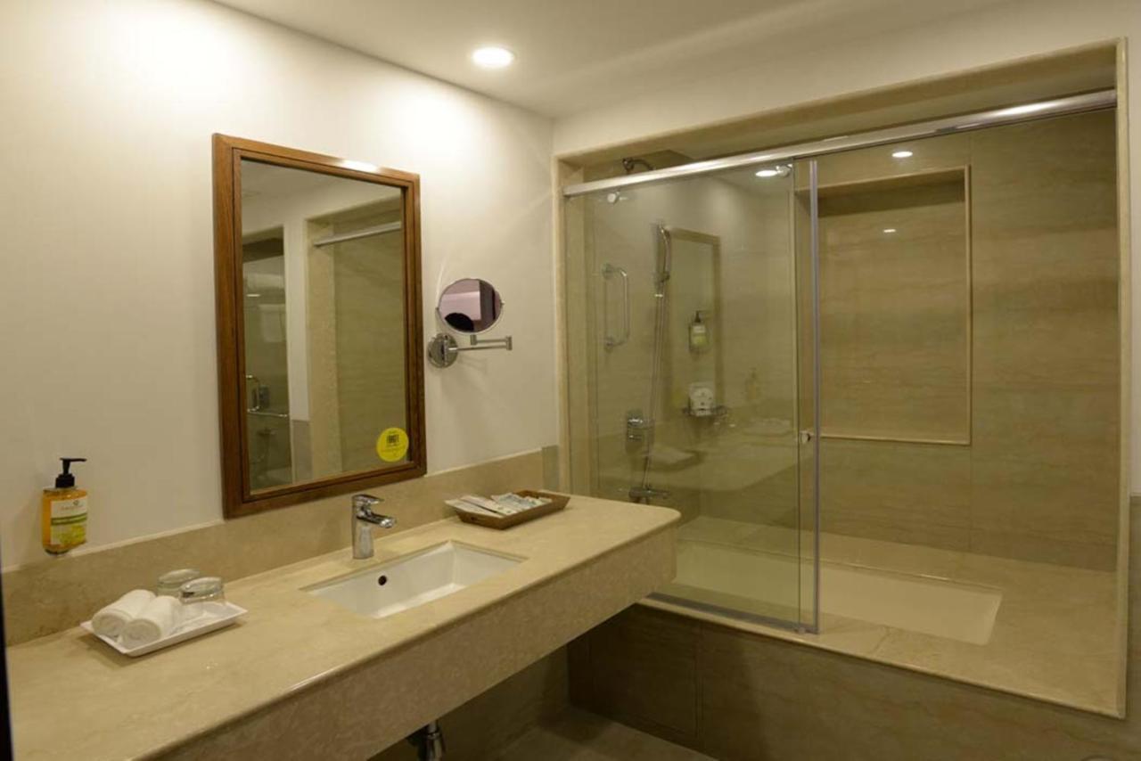 Lemon Tree Hotel Coimbatore Exterior photo