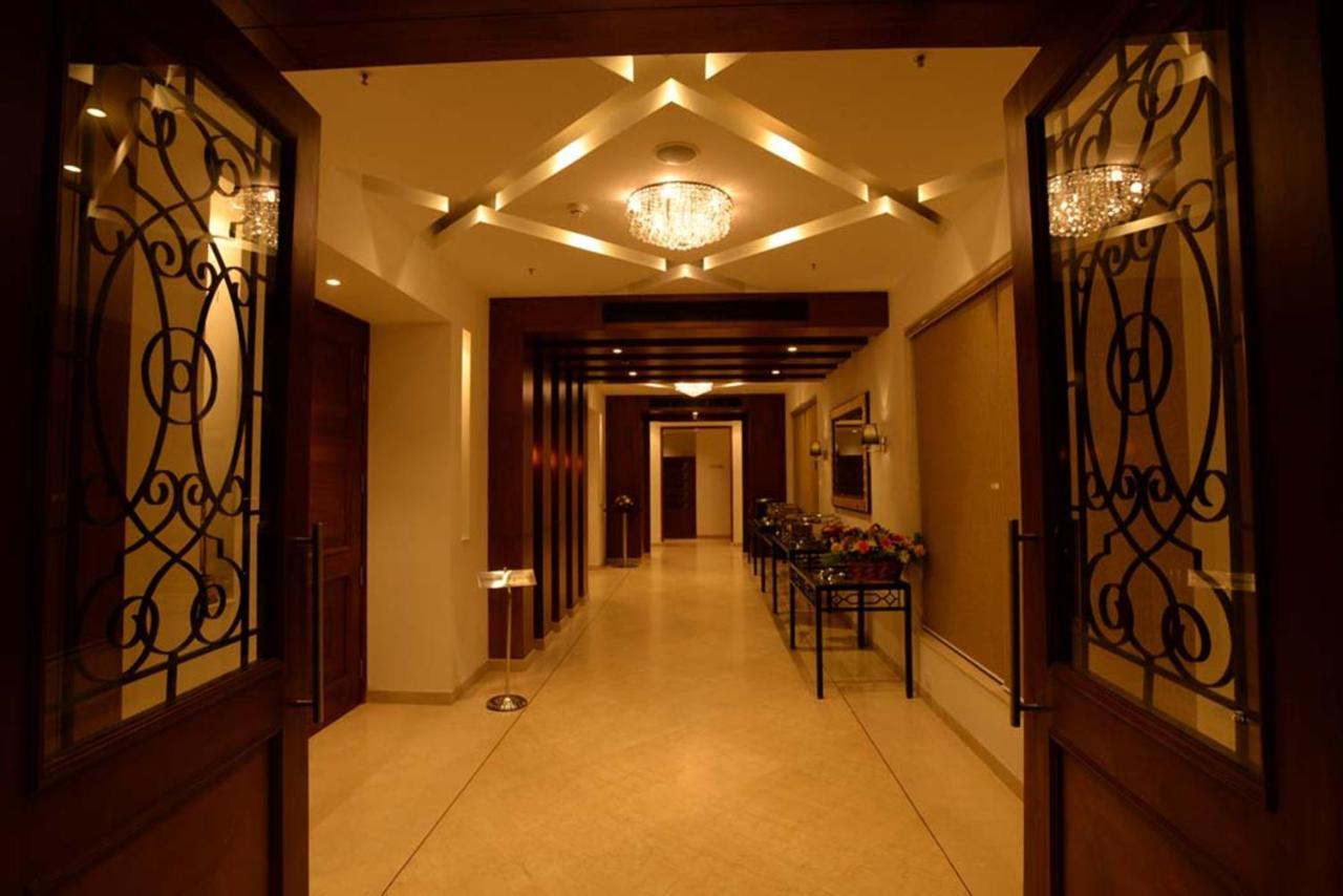 Lemon Tree Hotel Coimbatore Exterior photo